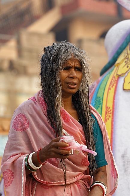 Varasani-Promenade sur le Gange-084